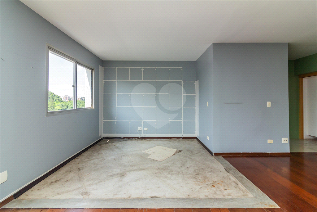 Apartamento com 120 m, 2 dormitórios, sendo 1 suíte, 2 vagas na Vila Madalena!