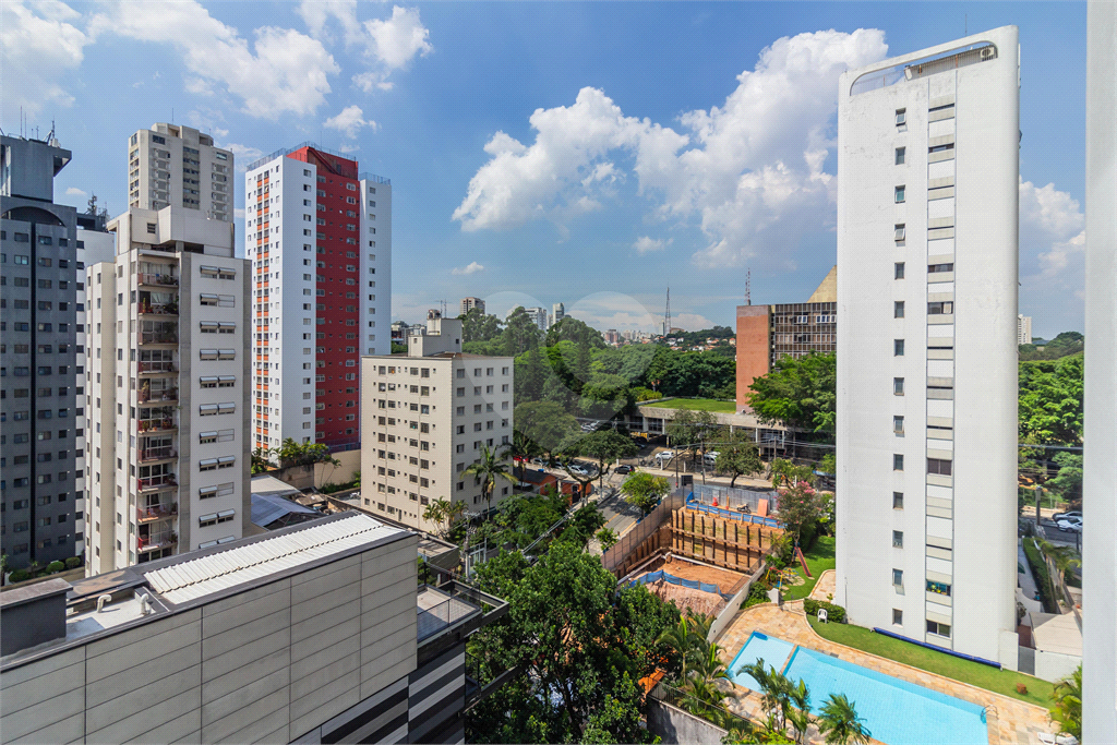 Apartamento com 120 m, 2 dormitórios, sendo 1 suíte, 2 vagas na Vila Madalena!
