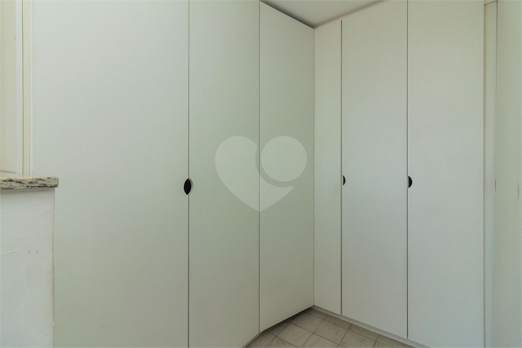 Apartamento com 120 m, 2 dormitórios, sendo 1 suíte, 2 vagas na Vila Madalena!