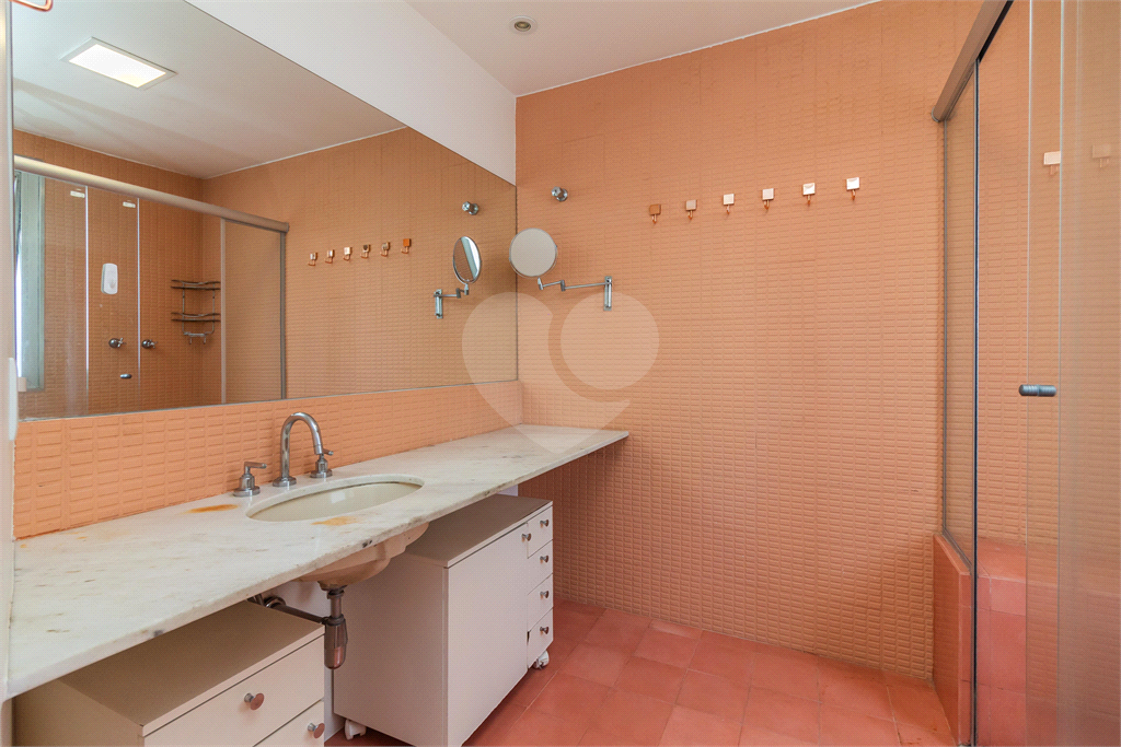 Apartamento com 120 m, 2 dormitórios, sendo 1 suíte, 2 vagas na Vila Madalena!