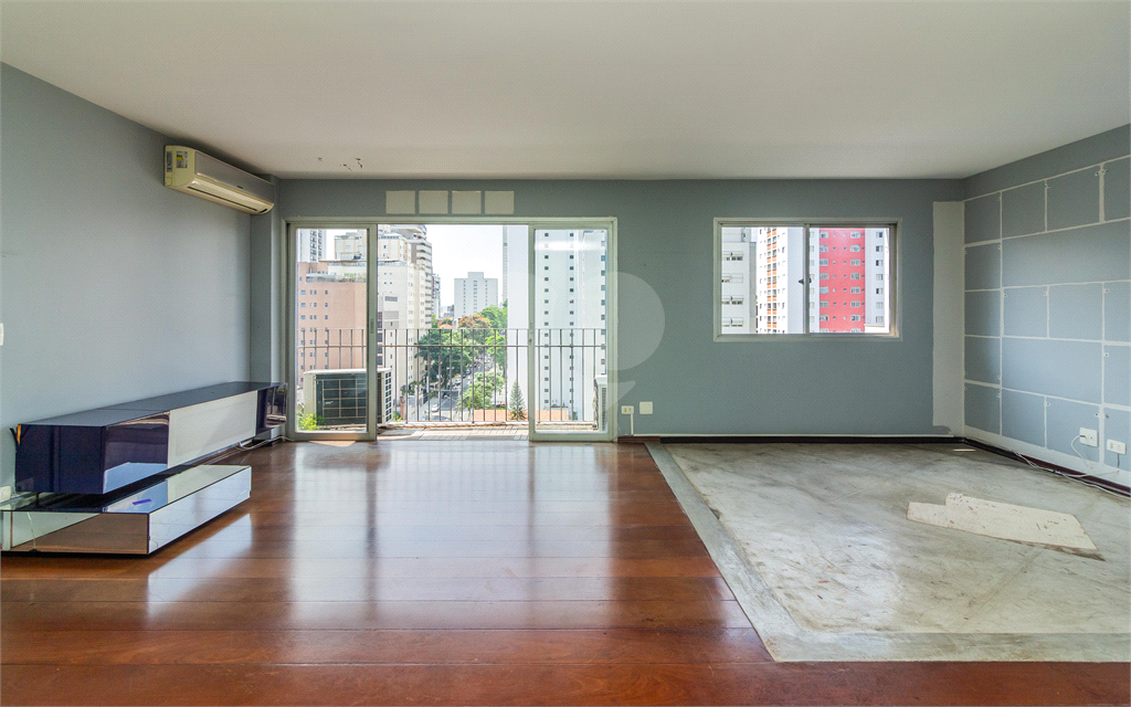 Apartamento com 120 m, 2 dormitórios, sendo 1 suíte, 2 vagas na Vila Madalena!