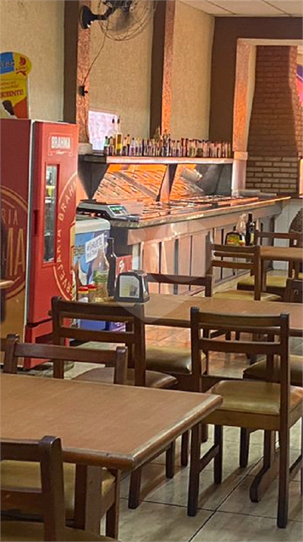 Salão comercial em excelente localização no Jardim Brasil
