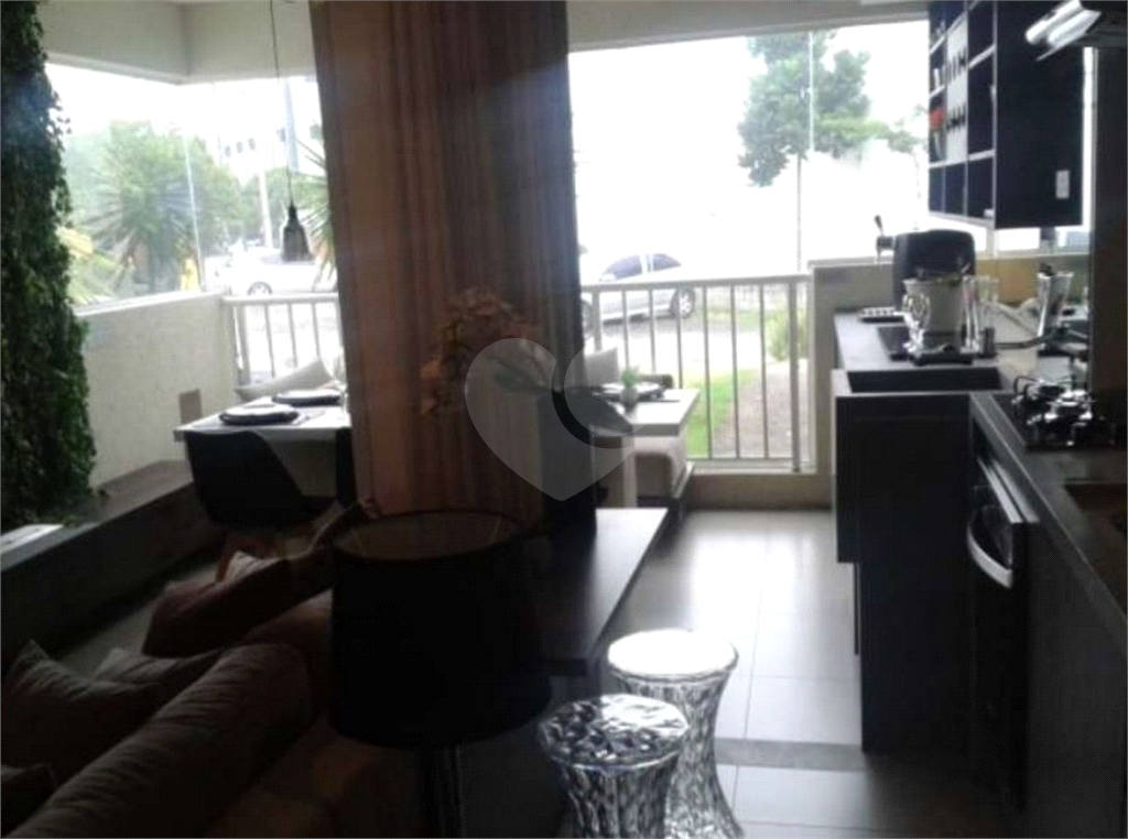 APARTAMENTO em TUCURUVI