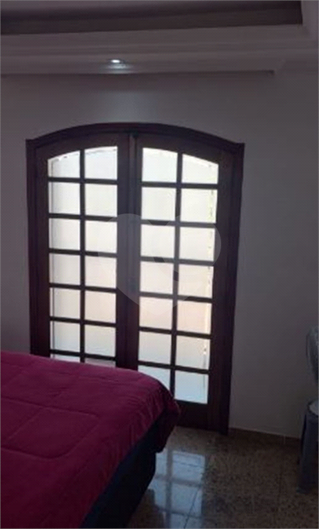 SOBRADO em JARDIM SANTA CLARA