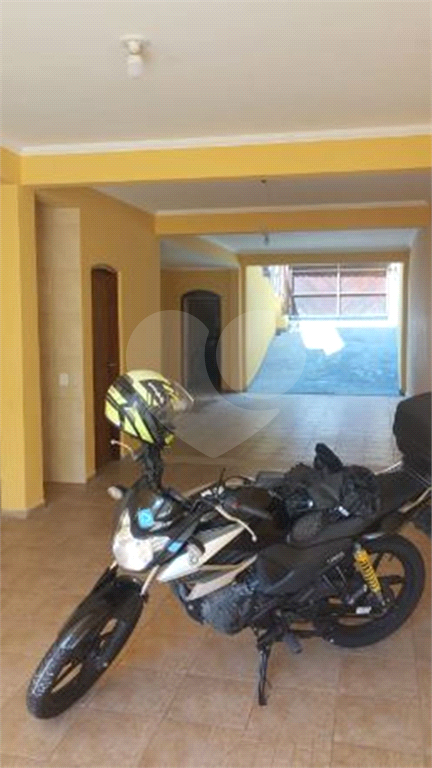SOBRADO em JARDIM SANTA CLARA