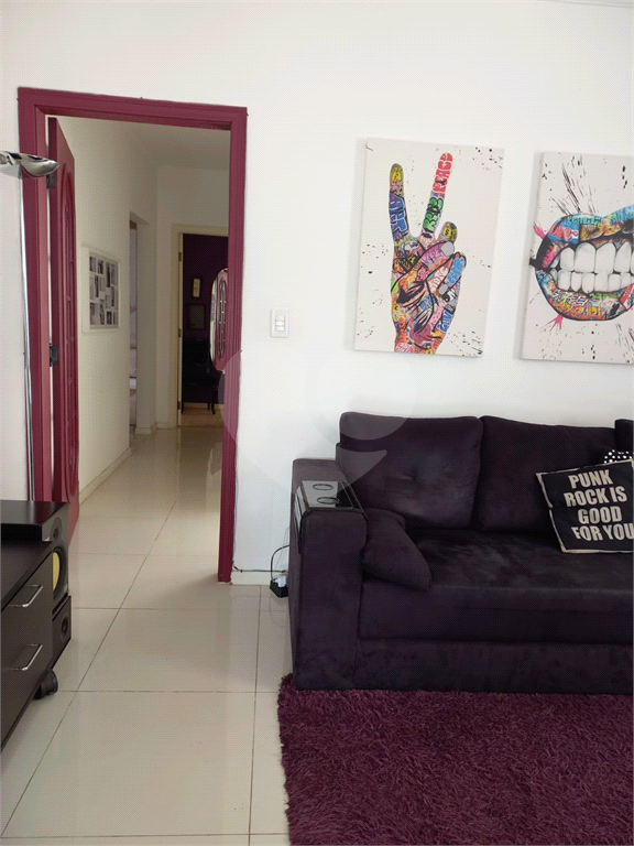 Casa à venda com 3 quartos, 209m² - Foto 6