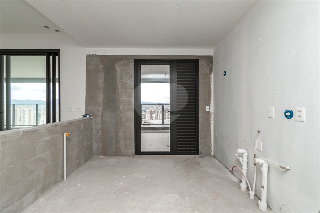 APARTAMENTO À VENDA COM 3 QUARTOS, 2 VAGAS, 140M2 EM PERDIZES.
