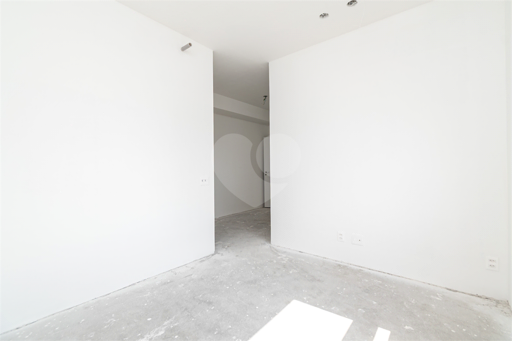 APARTAMENTO À VENDA COM 3 QUARTOS, 2 VAGAS, 140M2 EM PERDIZES.
