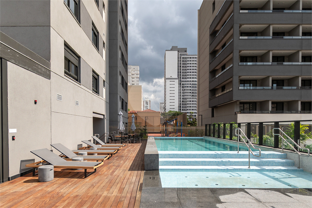 APARTAMENTO À VENDA COM 3 QUARTOS, 2 VAGAS, 140M2 EM PERDIZES.