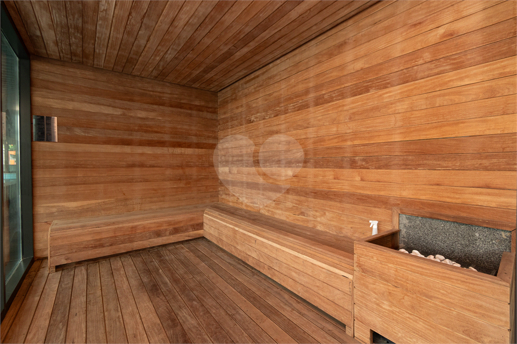 APARTAMENTO À VENDA COM 3 QUARTOS, 2 VAGAS, 140M2 EM PERDIZES.