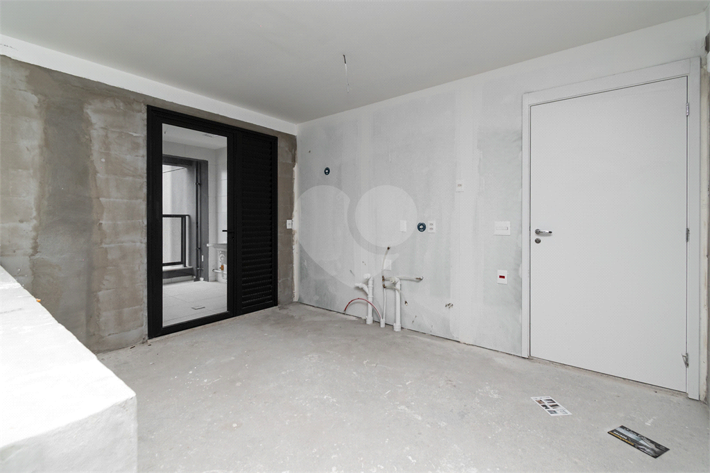 APARTAMENTO À VENDA COM 3 QUARTOS, 2 VAGAS, 140M2 EM PERDIZES.