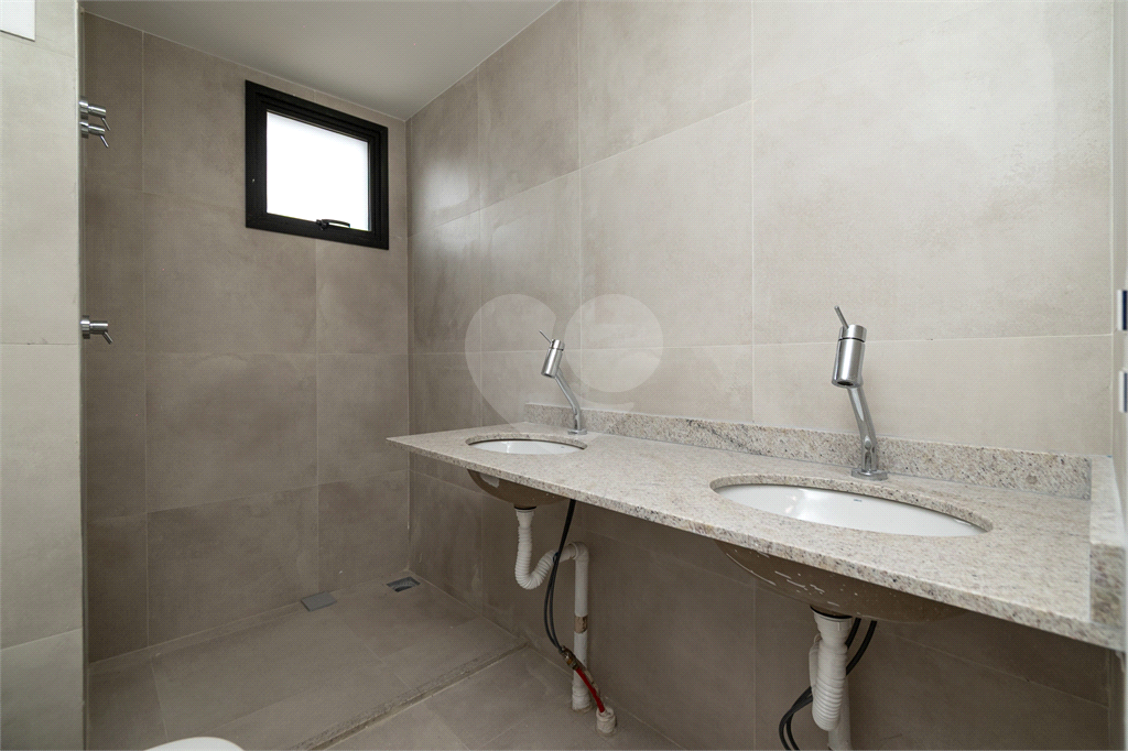 APARTAMENTO À VENDA COM 3 QUARTOS, 2 VAGAS, 140M2 EM PERDIZES.
