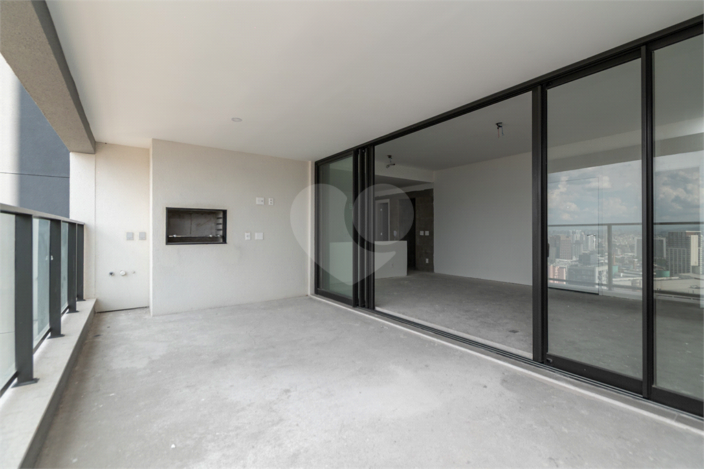 APARTAMENTO À VENDA COM 3 QUARTOS, 2 VAGAS, 140M2 EM PERDIZES.