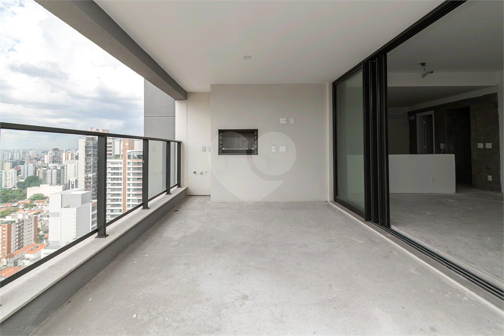 APARTAMENTO À VENDA COM 3 QUARTOS, 2 VAGAS, 140M2 EM PERDIZES.