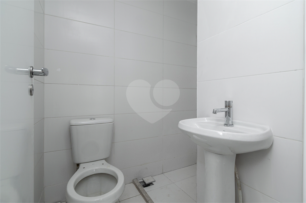 APARTAMENTO À VENDA COM 3 QUARTOS, 2 VAGAS, 140M2 EM PERDIZES.