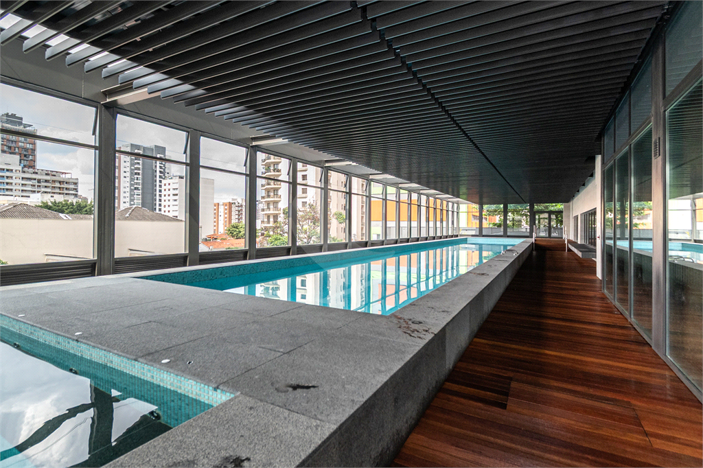 APARTAMENTO À VENDA COM 3 QUARTOS, 2 VAGAS, 140M2 EM PERDIZES.