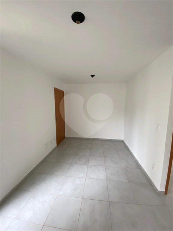 Apartamento à venda com 2 quartos, 61m² - Foto 16