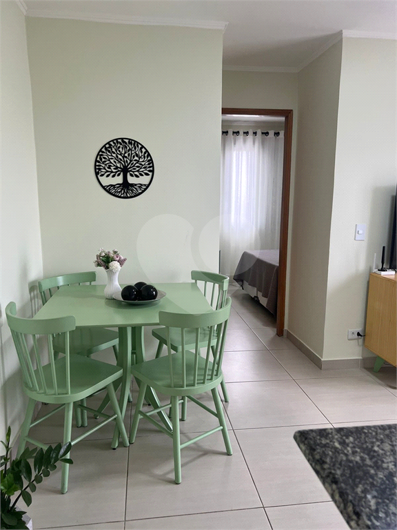 Apartamento à venda com 1 quarto, 33m² - Foto 2