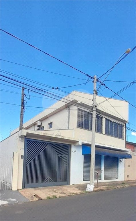 Sobrado à venda com 3 quartos, 316m² - Foto 1