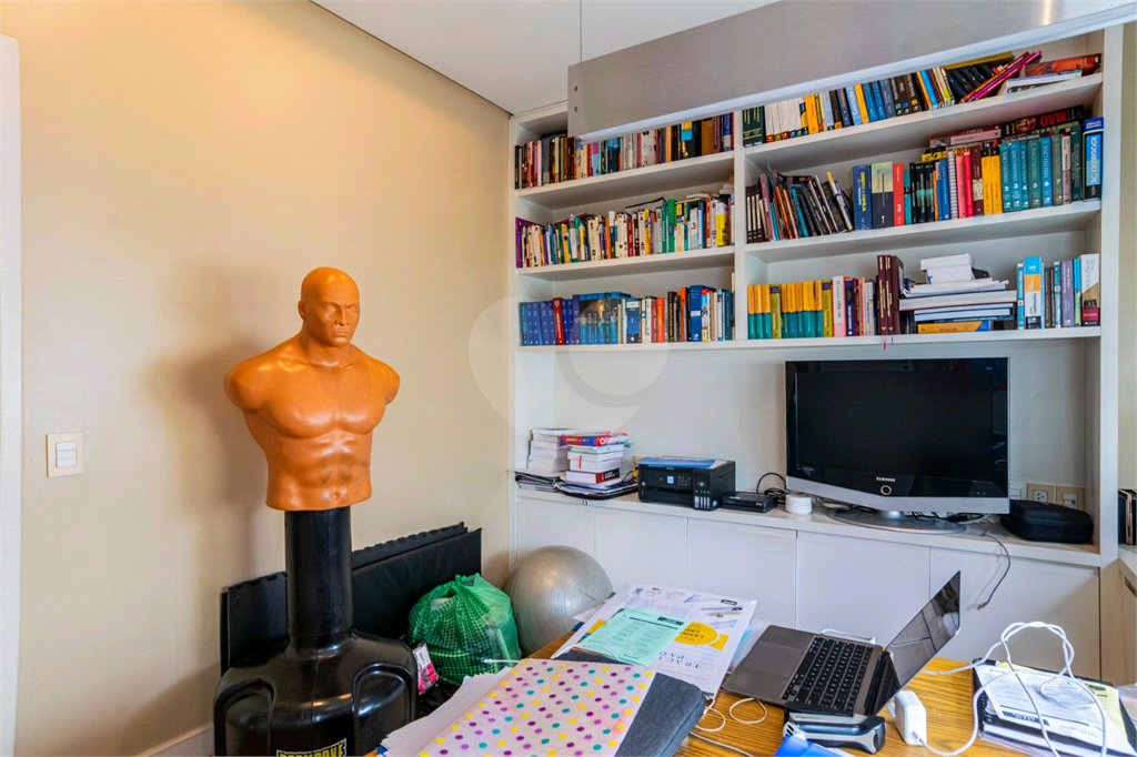 APARTAMENTO em HIGIENÓPOLIS
