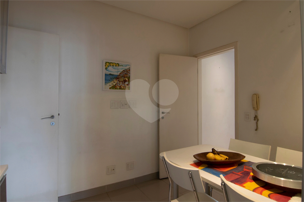 APARTAMENTO em HIGIENÓPOLIS