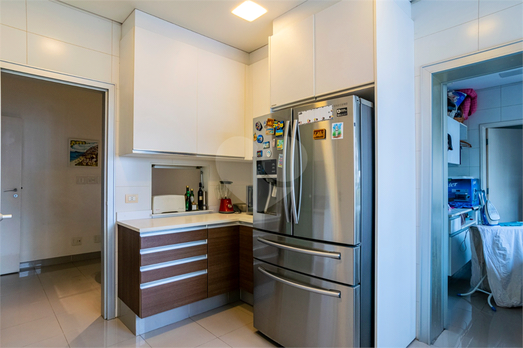 APARTAMENTO em HIGIENÓPOLIS