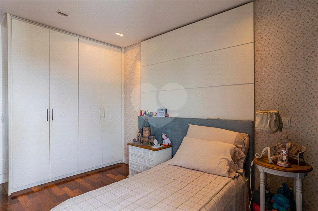 APARTAMENTO em HIGIENÓPOLIS