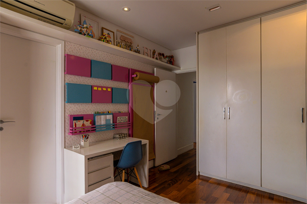 APARTAMENTO em HIGIENÓPOLIS