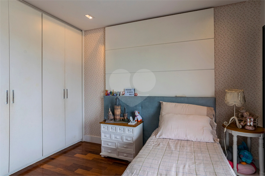 APARTAMENTO em HIGIENÓPOLIS