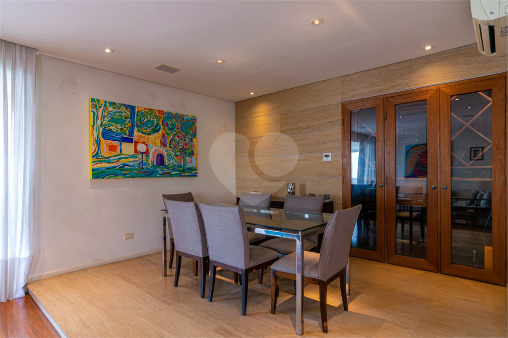 APARTAMENTO em HIGIENÓPOLIS