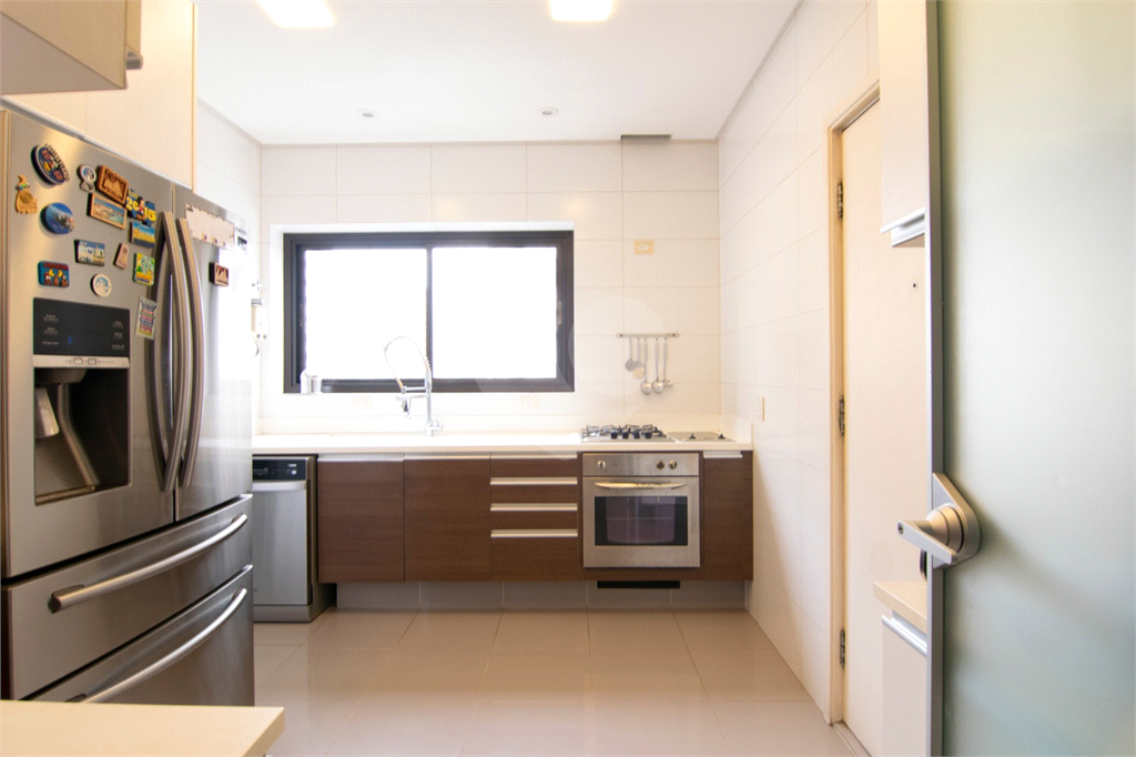 APARTAMENTO em HIGIENÓPOLIS