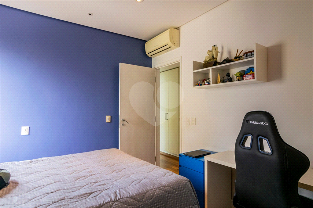 APARTAMENTO em HIGIENÓPOLIS