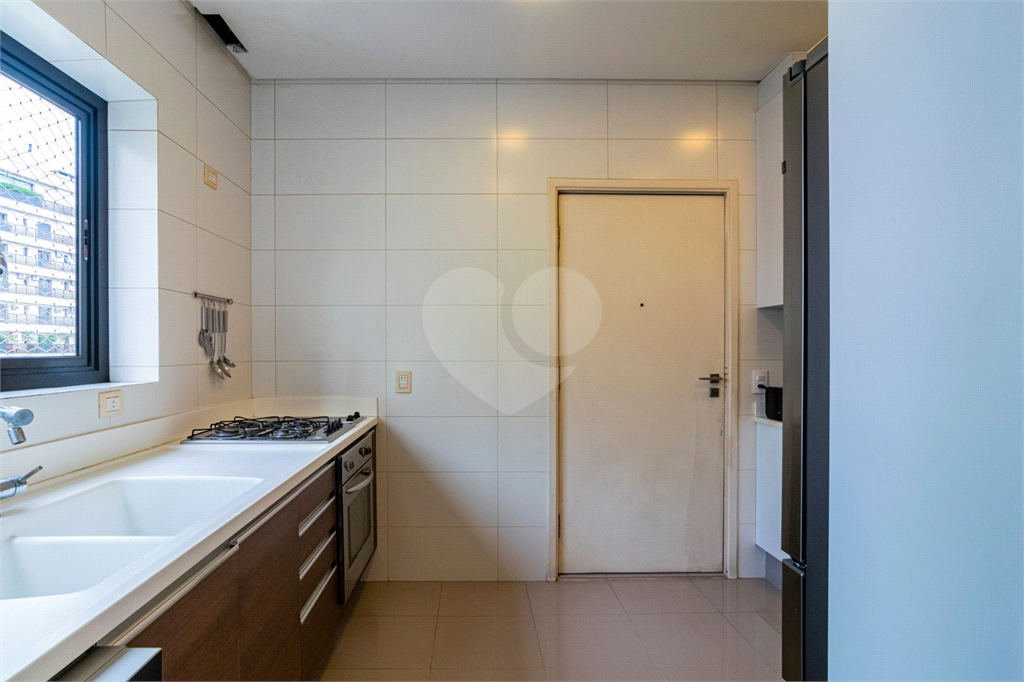 APARTAMENTO em HIGIENÓPOLIS