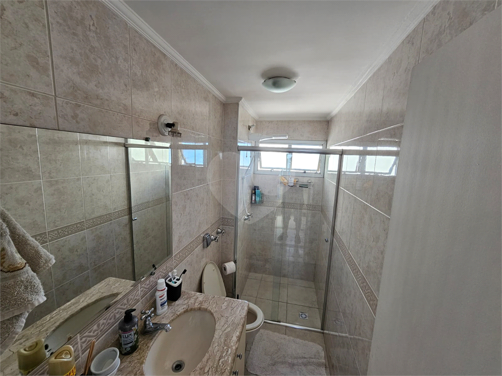 Apartamento à venda e aluguel com 1 quarto, 60m² - Foto 12