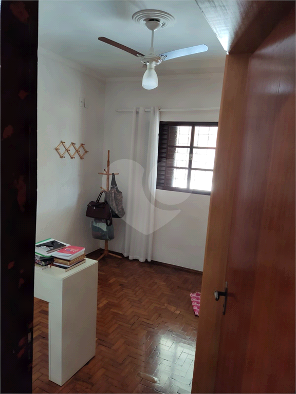 Casa à venda com 4 quartos, 240m² - Foto 18