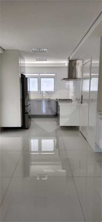 MERAVLHOSO APARTAMENTO ALTO PADRÃO 