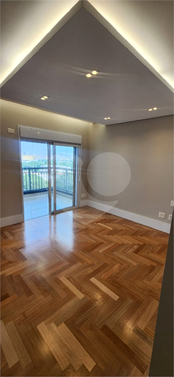 MERAVLHOSO APARTAMENTO ALTO PADRÃO 