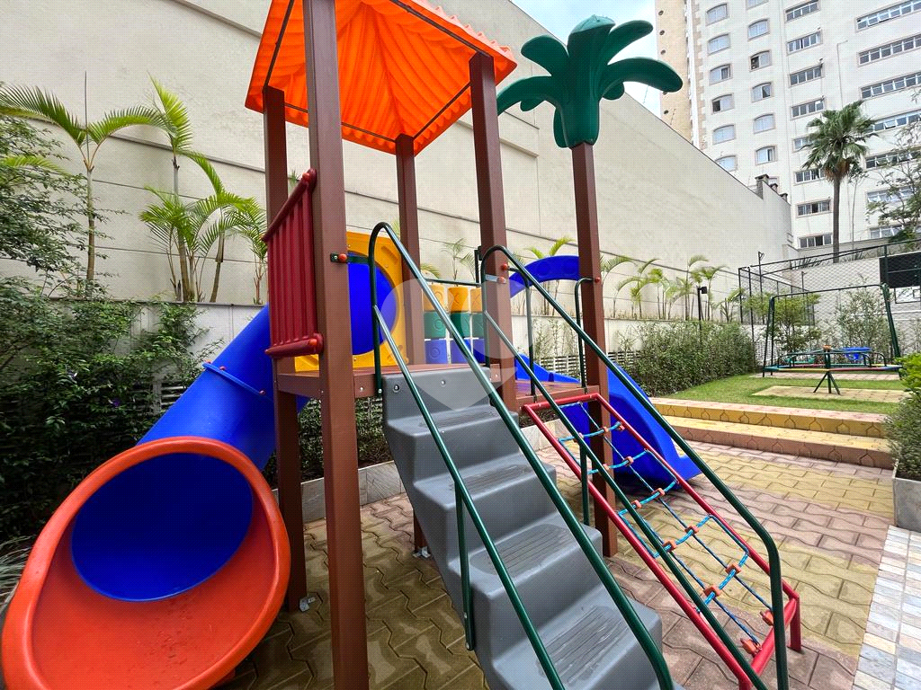 MERAVLHOSO APARTAMENTO ALTO PADRÃO 