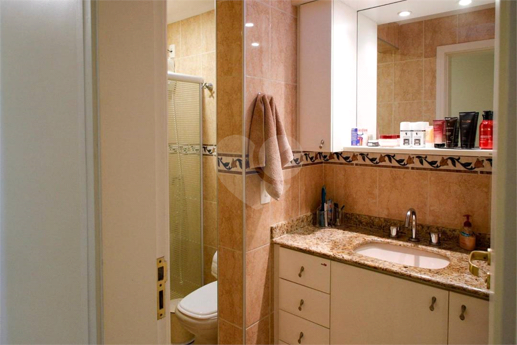 Casa à venda com 4 quartos, 390m² - Foto 42