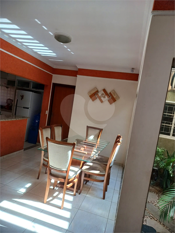 Casa à venda com 3 quartos, 151m² - Foto 9