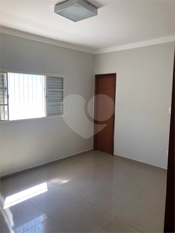 Casa à venda com 4 quartos, 140m² - Foto 22