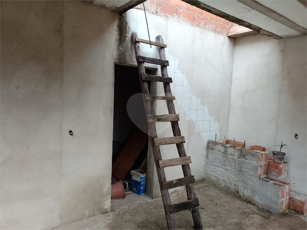 Casa à venda com 3 quartos, 247m² - Foto 6
