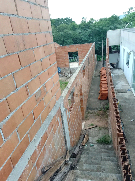 Casa à venda com 3 quartos, 247m² - Foto 3