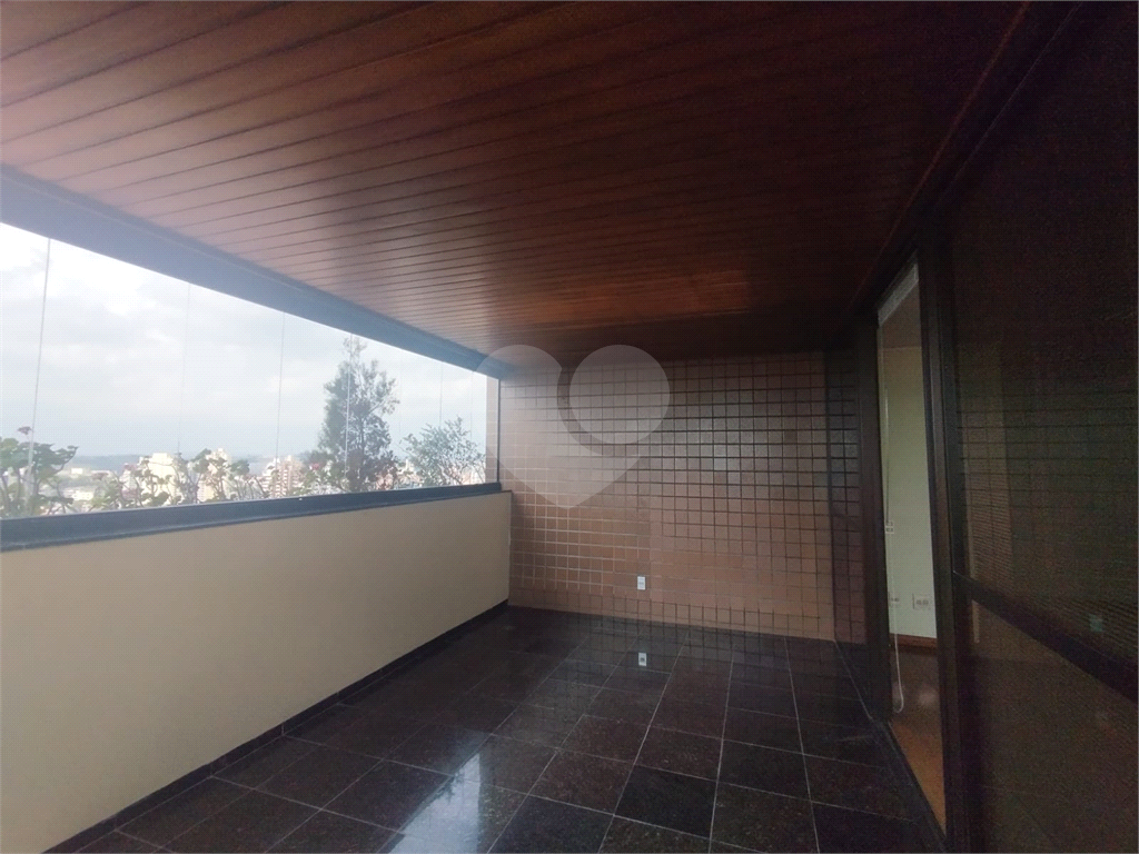 Apartamento à venda com 4 quartos, 255m² - Foto 3