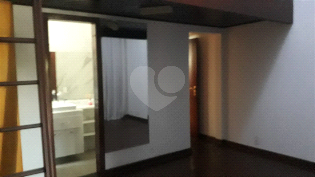 Casa à venda e aluguel com 4 quartos, 300m² - Foto 25