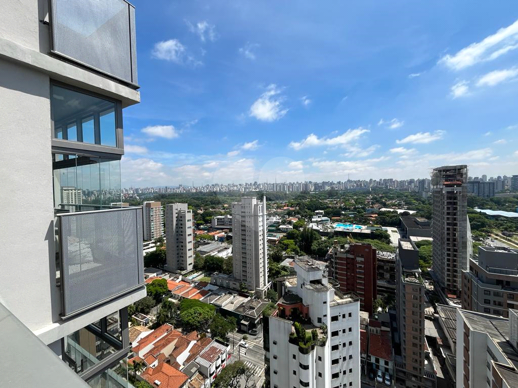 Apartamento em Moema para  venda ou locação