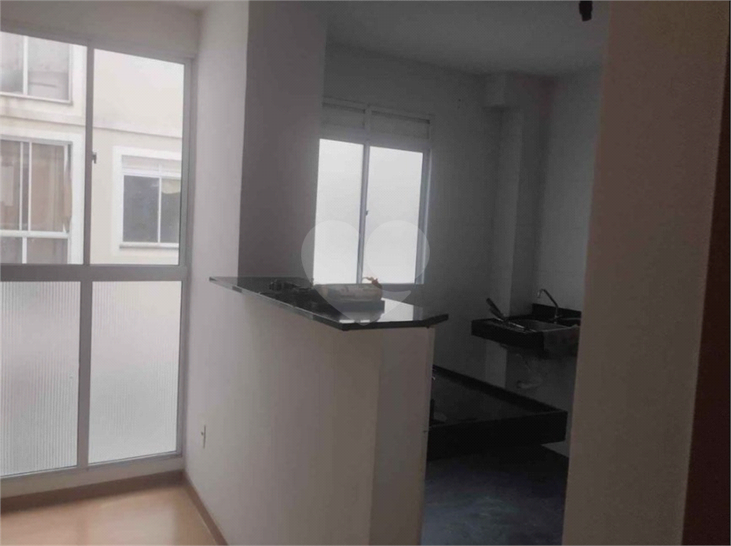 Apartamento à venda com 2 quartos, 49m² - Foto 15