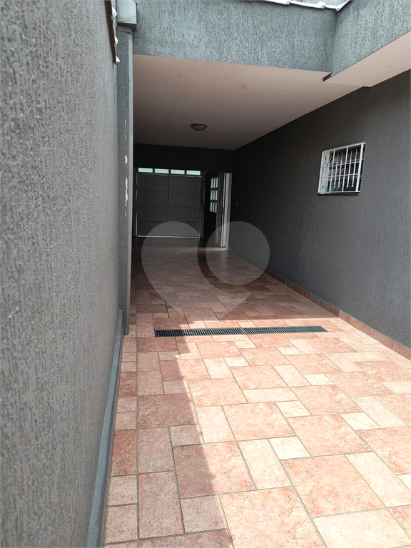 Casa Térrea Espaçosa no Parque Novo Mundo
