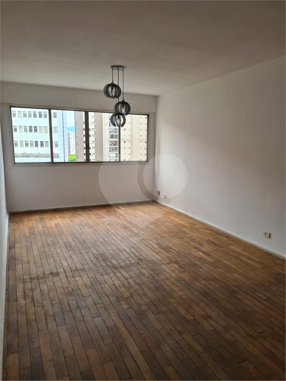 APARTAMENTO em SANTANA