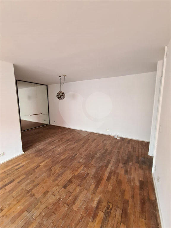 APARTAMENTO em SANTANA